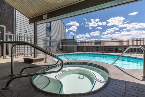 Complex Pool