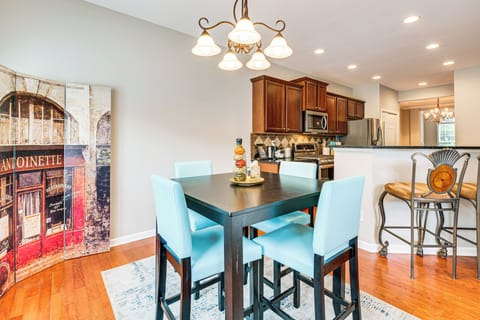 Kitchen Area | 1st Floor | Dining Table | Breakfast Bar | Cooking Basics