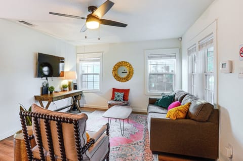 Lubbock Vacation Rental | 2BR | 1.5BA | 3 Steps to Enter | 940 Sq Ft