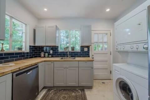 C278a4b0 102a 411c 8f2e 1796f2ba791e