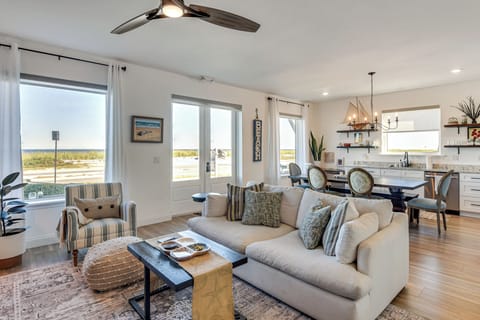 Flagler Beach Vacation Rental | 2BR | 1BA | 1,100 Sq Ft | Small Step for Entry