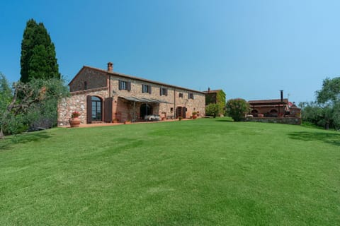 Autumn, Building Exterior, Garden, Spring, Summer