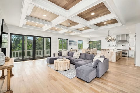 Camp Creek Compound (3)