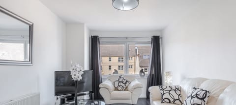 Living Room / Lounge