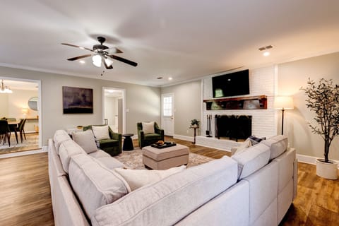 Living room showing fireplace 1816 Wimbledon