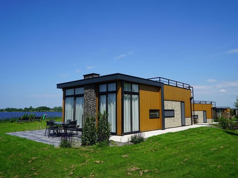 Sky, Plant, Cloud, Building, Window, Door, Land Lot, Shade, Tree, House