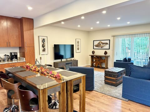 Open kitchen and dining Area