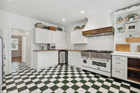 Chef's Kitchen With Double Oven, 6 Burners Range, Two Refrigerators, Dishwasher