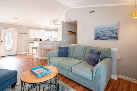 Living Room B -Back Duplex