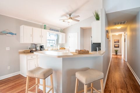 Counter Seating B - Back Duplex