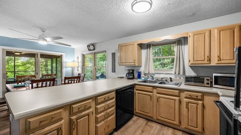 Chalet With Spacious Fully Equipped Kitchen