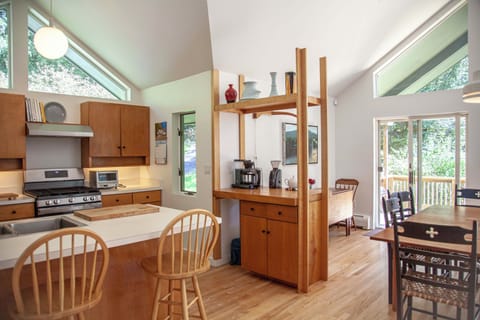 Coffee and tea station-- auto-drip, Nespresso, french press, & pour over options