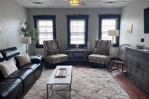 637eaac3 f210 4ea5 89b9 657ce485775f