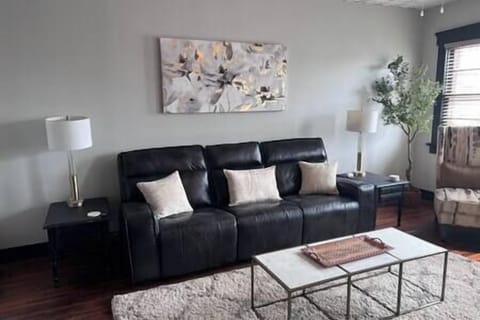 7b33af3c 9ead 4219 959e b67609dcb719