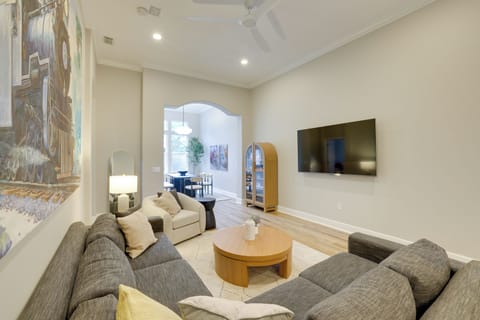 Gainesville Vacation Rental | 3BR | 2BA | 6 Steps Required | 1,500 Sq Ft