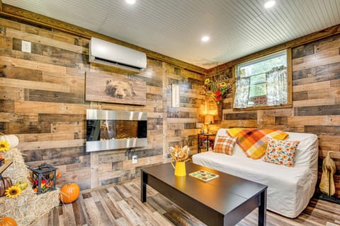 Summerville Vacation Rental | Studio | 1BA | 400 Sq Ft | Step-Free Entry