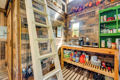 Kitchenette | 1st Floor | Cooking Basics | Dishware/Flatware | Pod Coffee Maker