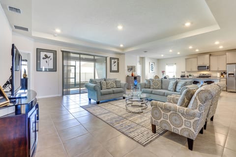 Living Room | Central A/C & Heating