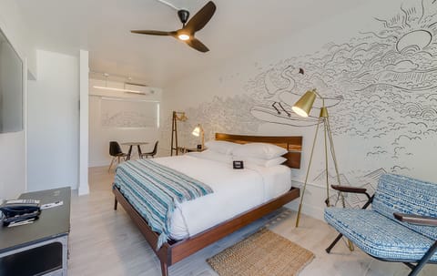 Bedroom with a comfortable King size bed. Exact unit will be assigned upon arrival. Views, colors and decor may vary.