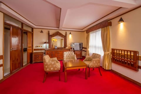In-room Amenities. Exact unit will be assigned upon arrival. Views, colors, and decor may vary.