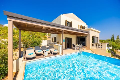 Beautiful villa with private pool and terrace with sea views