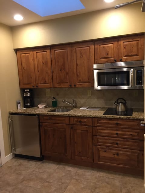 Principal Bedroom Studio Kitchenette