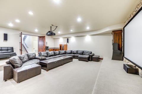 Home Theater | Basement