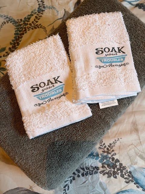 Bathroom amenities