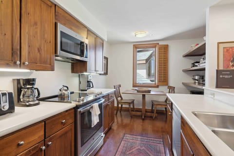 1717524995912-341-10