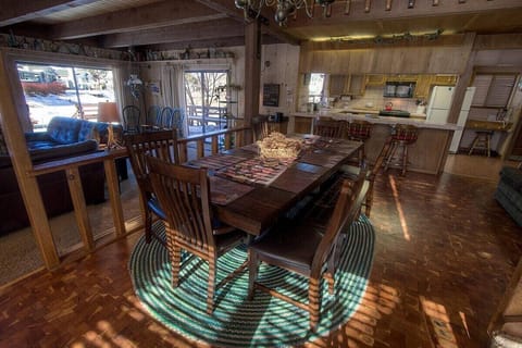 Main Level- Dining Area