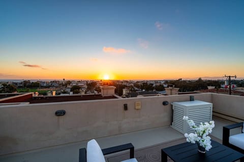 Private Rooftop — Sunset Views Every Night