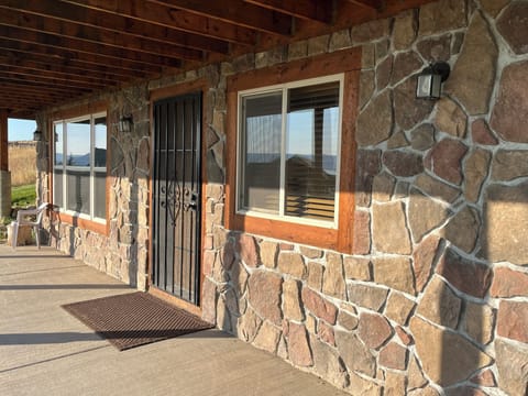 lower floor, main entrance