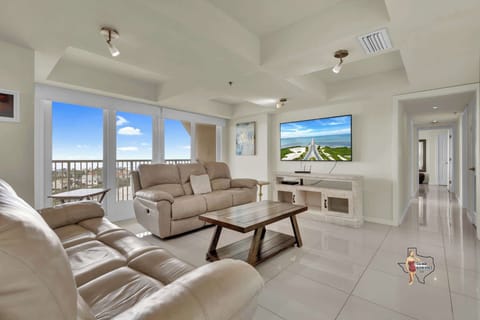 Enjoy a sun-soaked getaway in this 11th-floor Solare Tower condo with sweeping bay views.