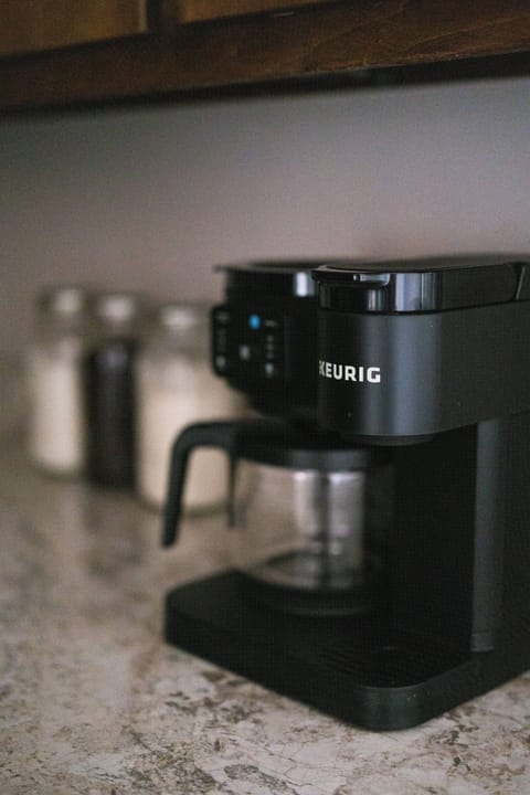 Start your day right! Brew your favorite coffee in seconds with our Keurig coffee machine—because every great morning begins with a perfect cup