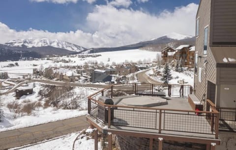 Deck with 10 person hot tub, grill, and views!