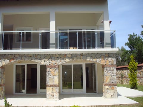 No 18 is on the balcony and extends to the third level internally
