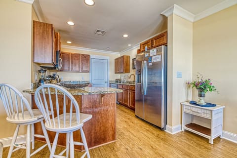 Open Kitchen with Counter Seating