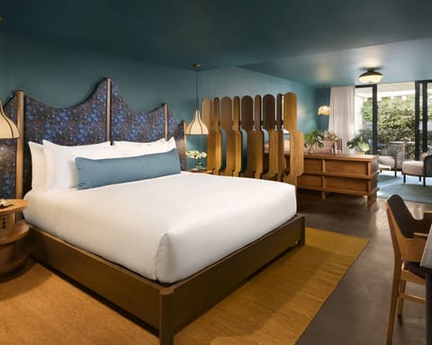 Unit with 1 King size bed. Exact unit will be assigned upon arrival.