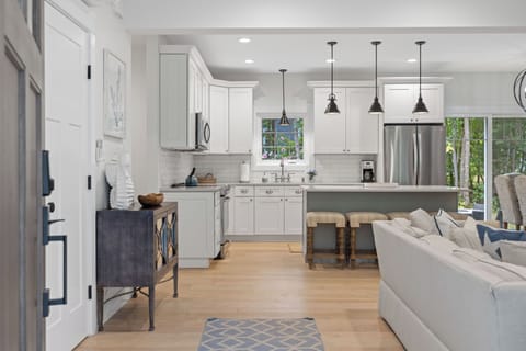 12ffe41a-5226-48d7-b54a-d7af1bba05a2