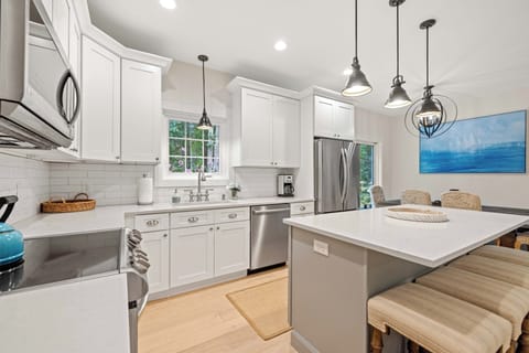 18641104-6129-423f-a44b-77de9c6558d7