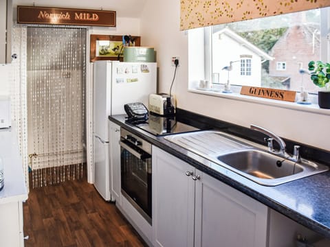 Kitchen | River View, Horning