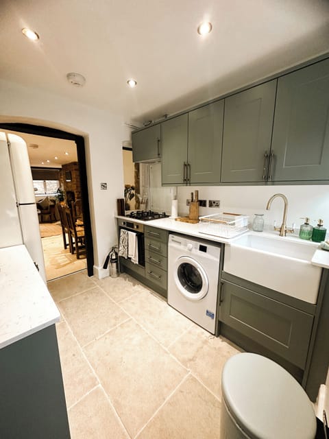 2EAE5907 4095 40C2 B0D4 C7084798F043