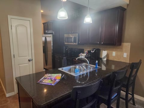 Breakfast Bar-Seating