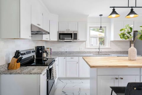 Cook and entertain in style with a sleek, modern kitchen