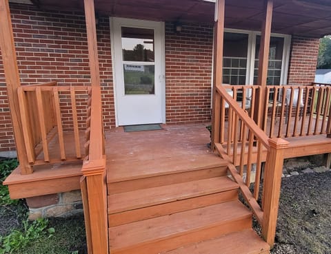 Guest House entrance. Front deck. Private entrance for the Guest House.