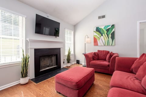 Living Room | imaTree Decatur House