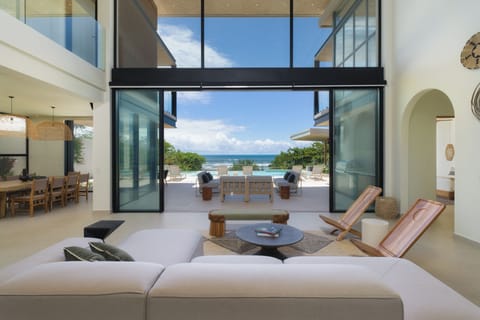 Spacious Living with ocean view