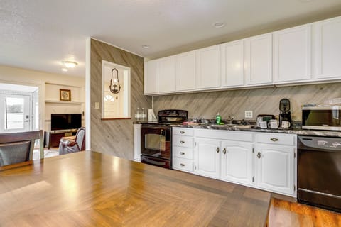 Dining Area & Kitchen | 1st Floor