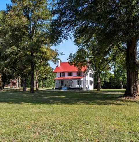 Beautiful Updated Farmhouse on 10 Acres