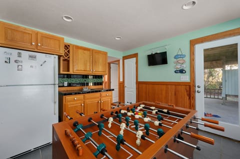 WH582: Beachnuts Too | LL Rec Room - Foosball Table, Wet Bar, Full Refrigerator